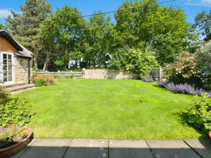 Photo 14- click for photo gallery